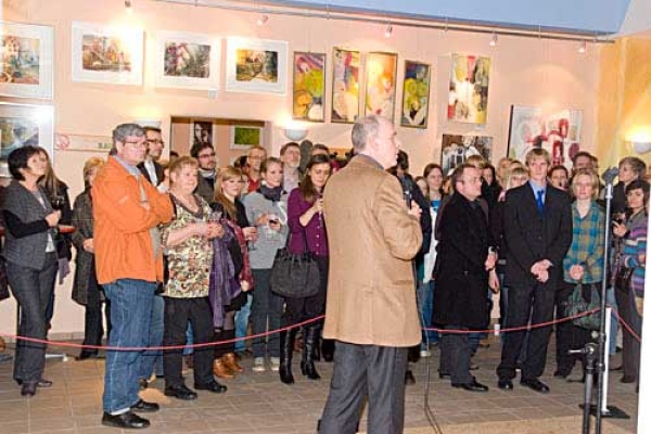 summa-vernissage-2010-41A8BE9059-DA28-B184-C9E7-48ACDE0CAEB4.jpg