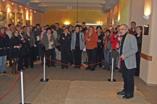 vernissage-2007-01B300116E-DF90-6EB3-D8B0-AD77E3E5A0B1.jpg